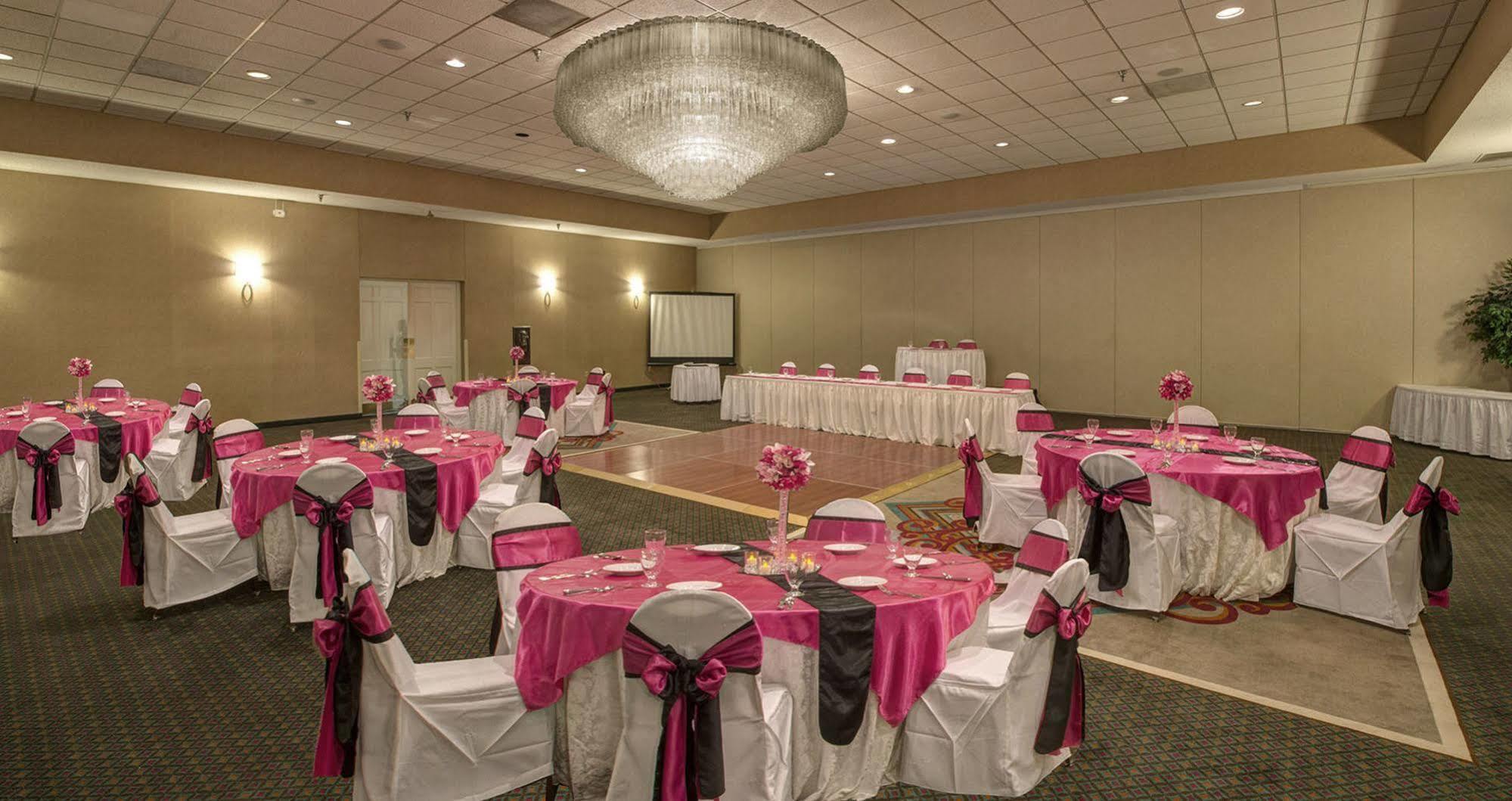 Capital Plaza Hotel Clinton Εξωτερικό φωτογραφία